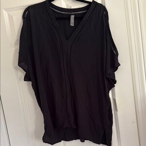Raisins Black Boxy Short Sleeve Swim Coverup size S